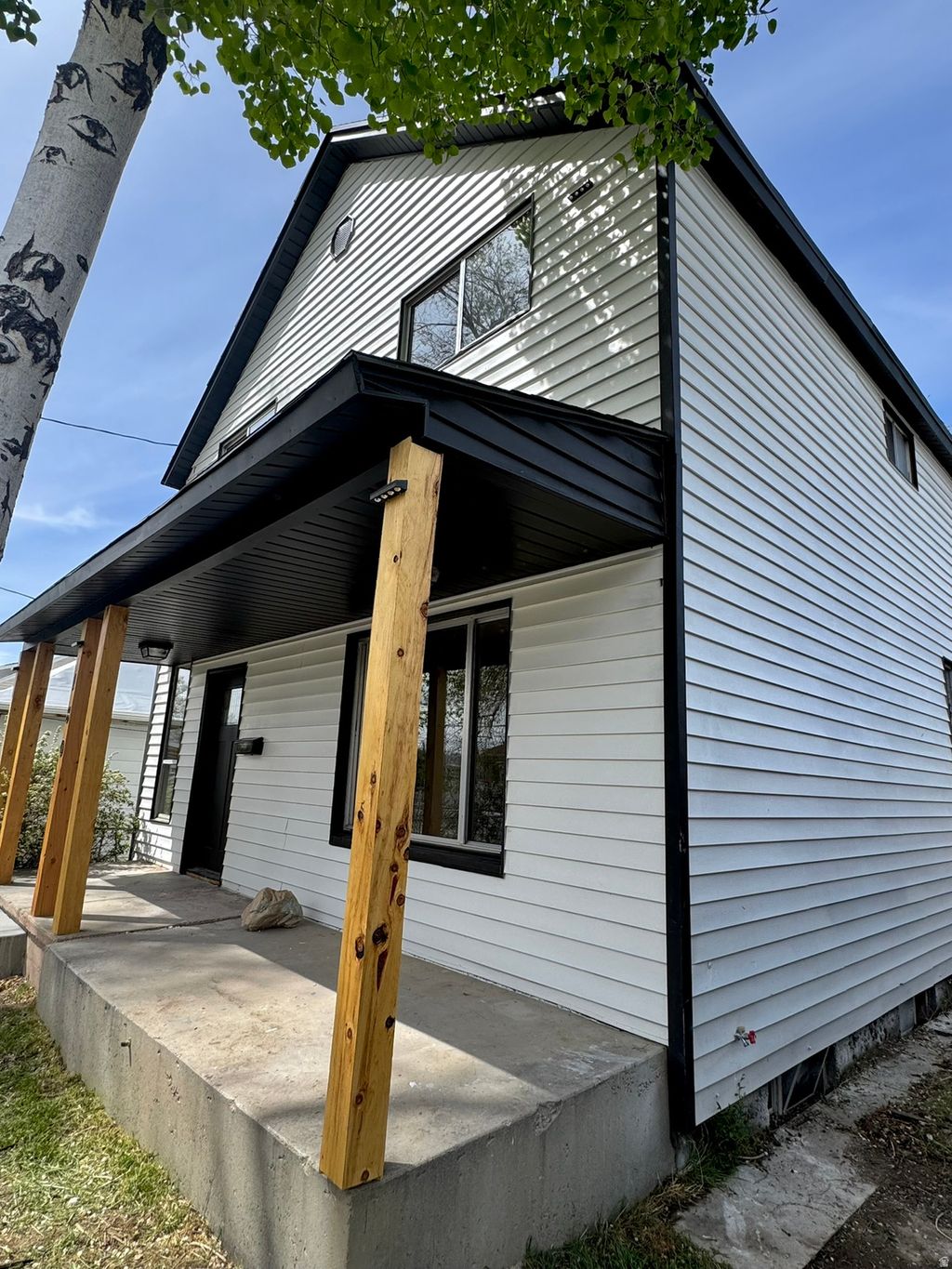 Photo of 180 W UTAH AVE, Tooele, UT 84074 (MLS # 2153879)