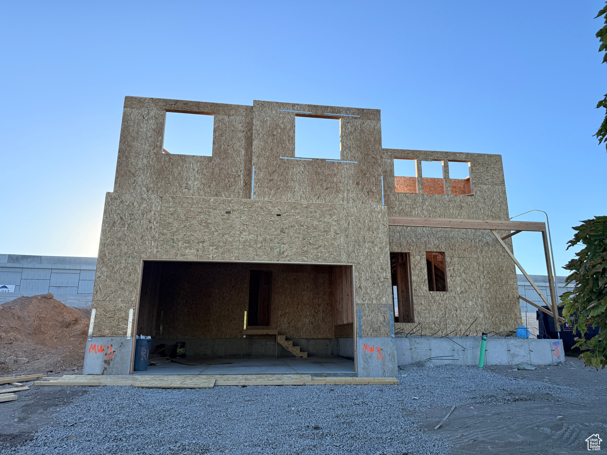 MAGNOLIA WEST - Residential