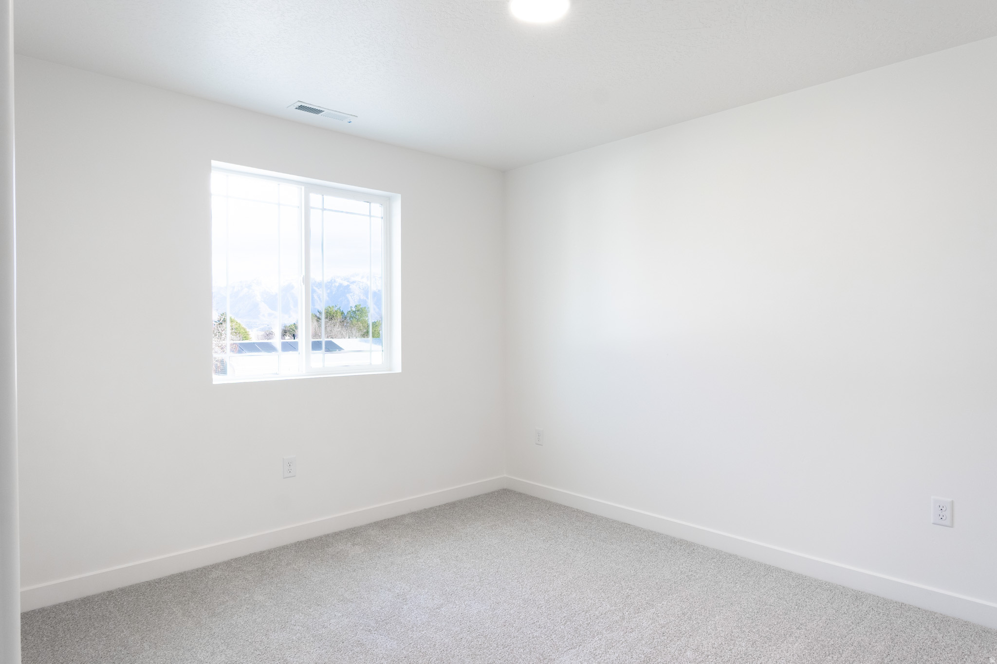 MAGNOLIA WEST - Residential