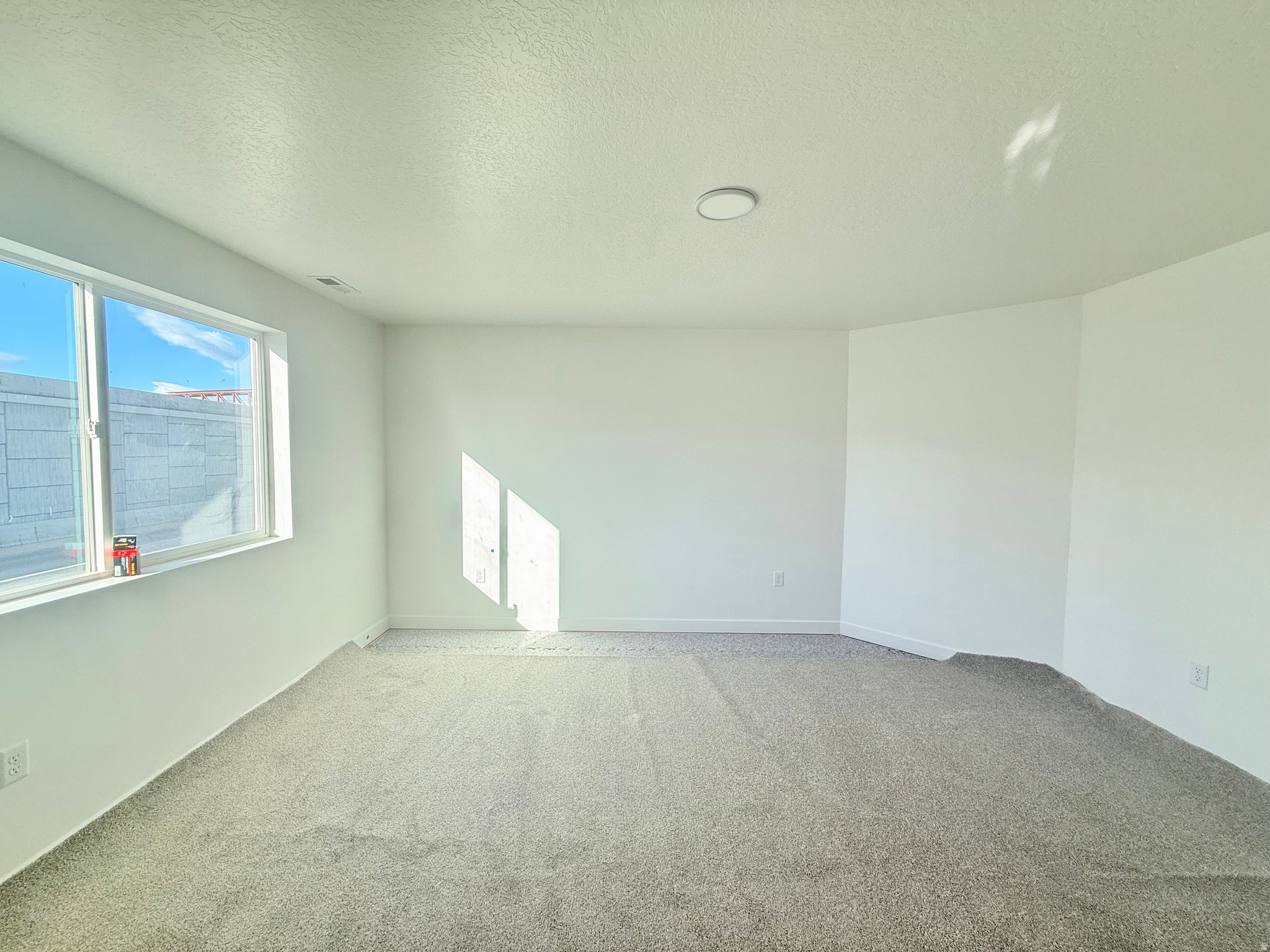 MAGNOLIA WEST - Residential