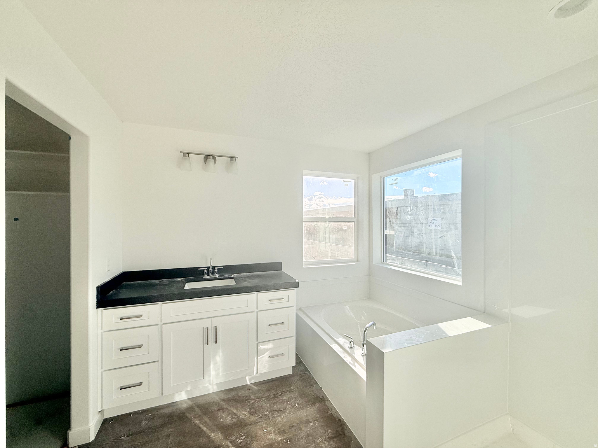 MAGNOLIA WEST - Residential