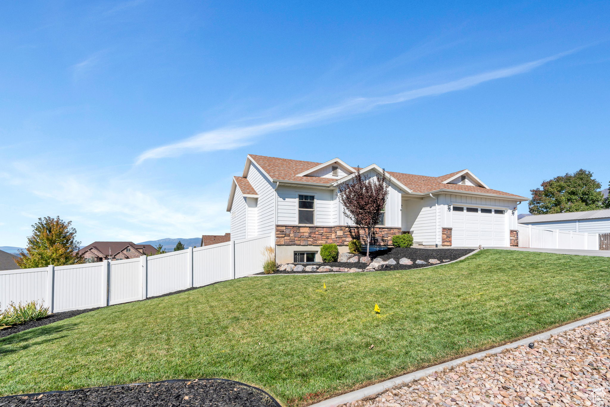 CRESTVIEW ESTATES - Residential
