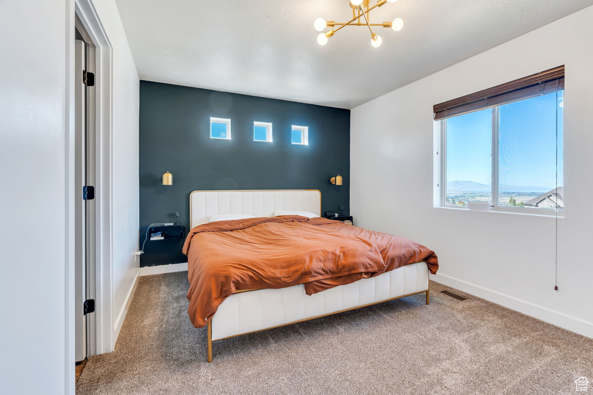 CRESTVIEW ESTATES - Residential