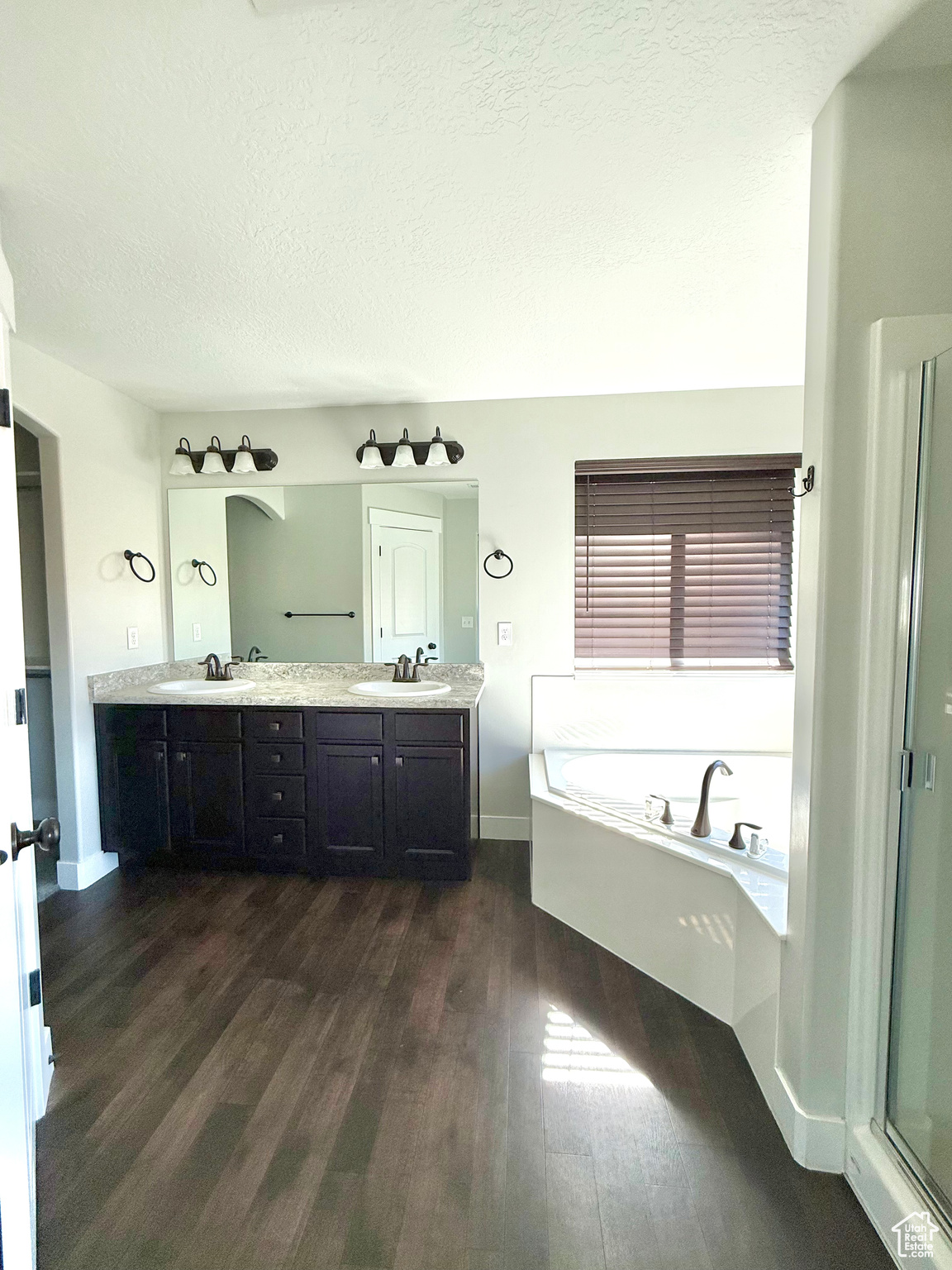 CREEK RIDGE - Residential