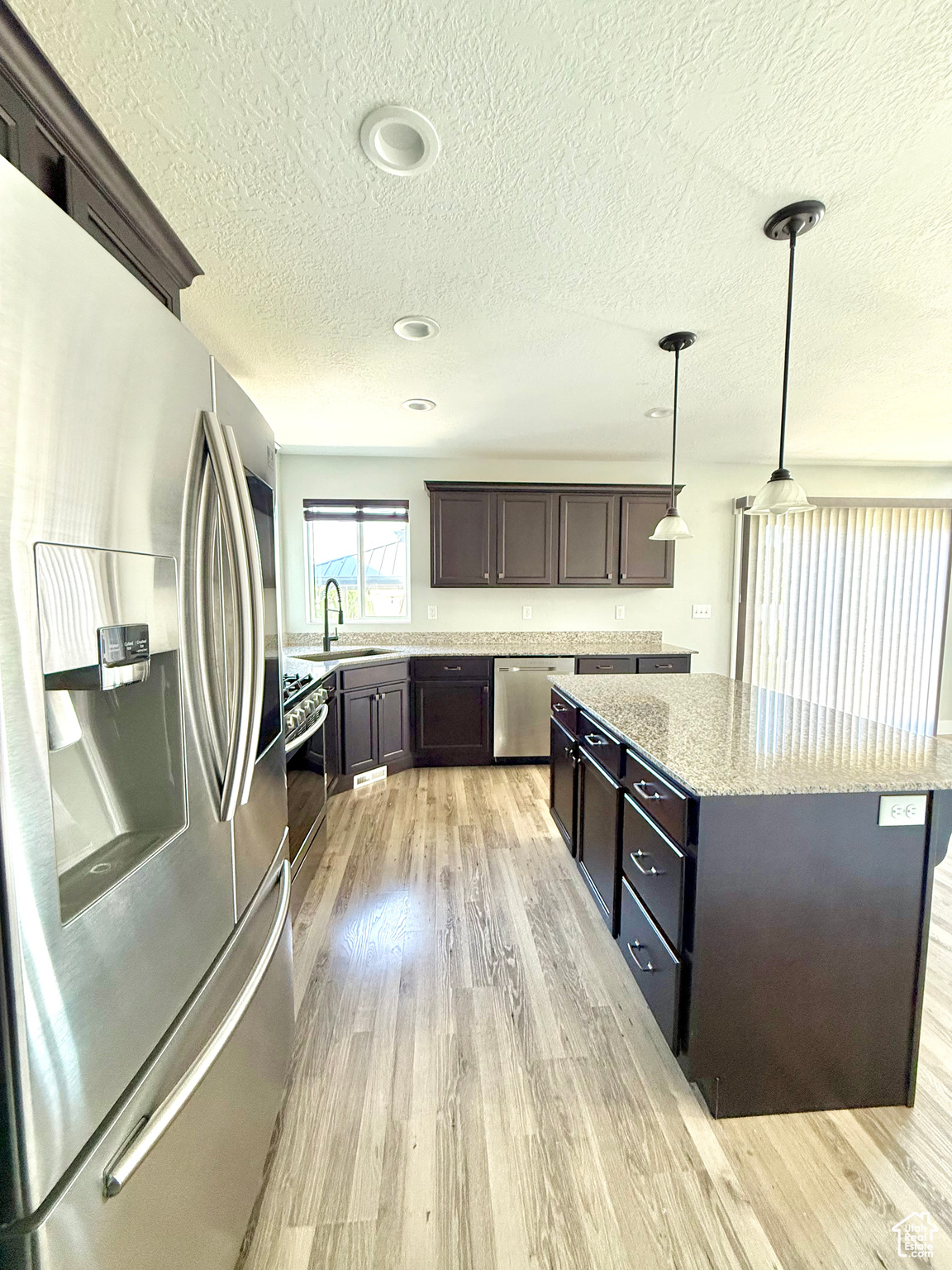 CREEK RIDGE - Residential