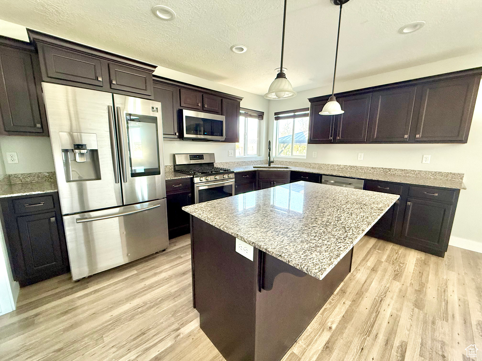 CREEK RIDGE - Residential