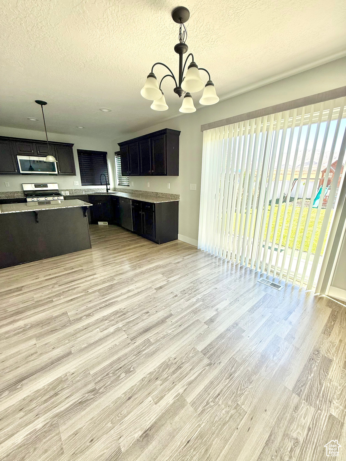 CREEK RIDGE - Residential