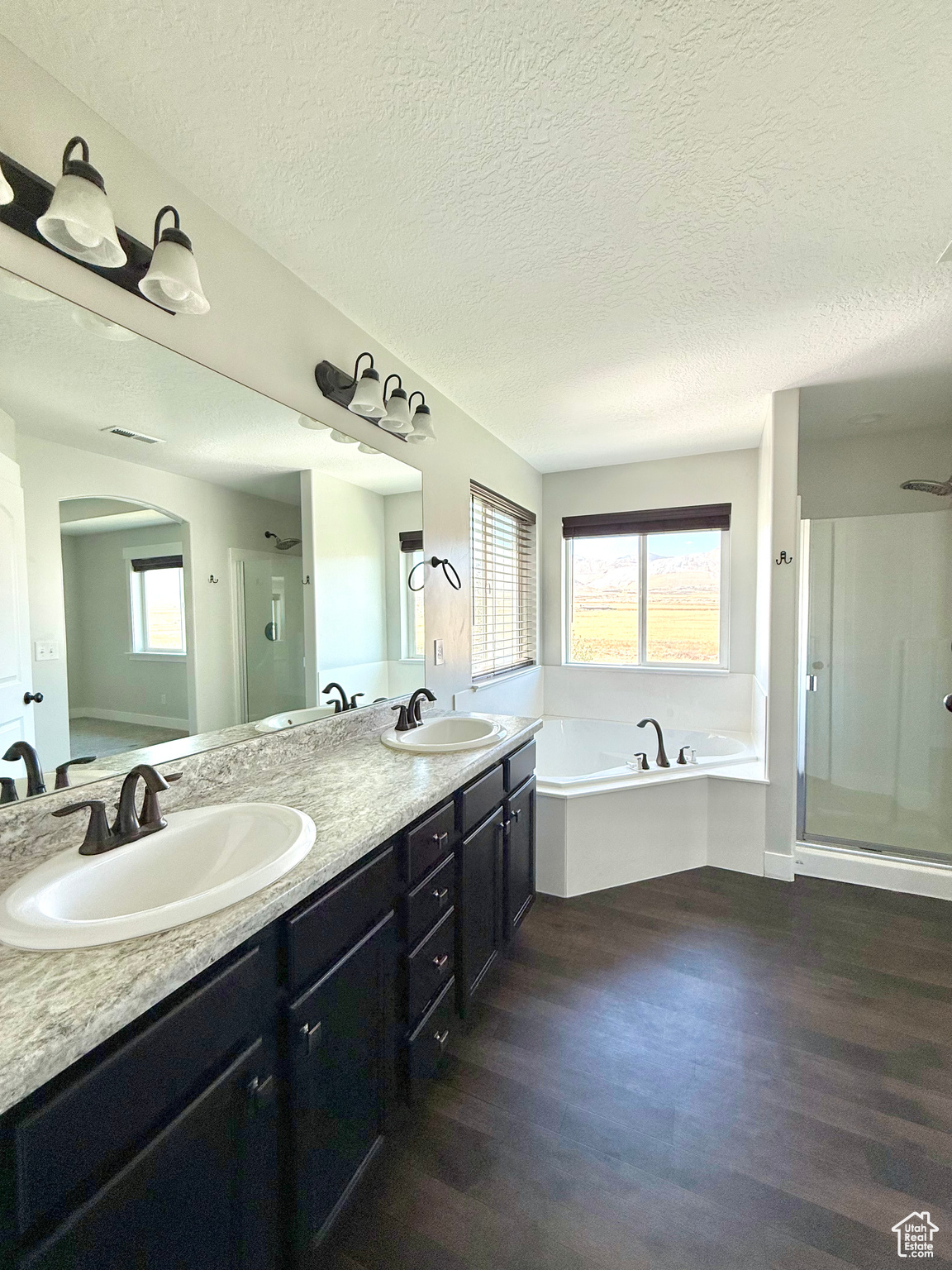CREEK RIDGE - Residential