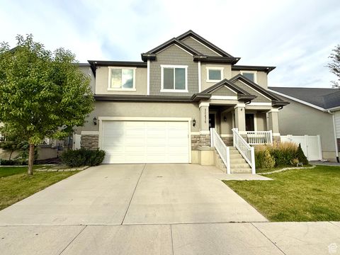 Photo of 12476 S CLIPPER PEAK DR Dr, Herriman, UT 84096 (MLS # 2114429)