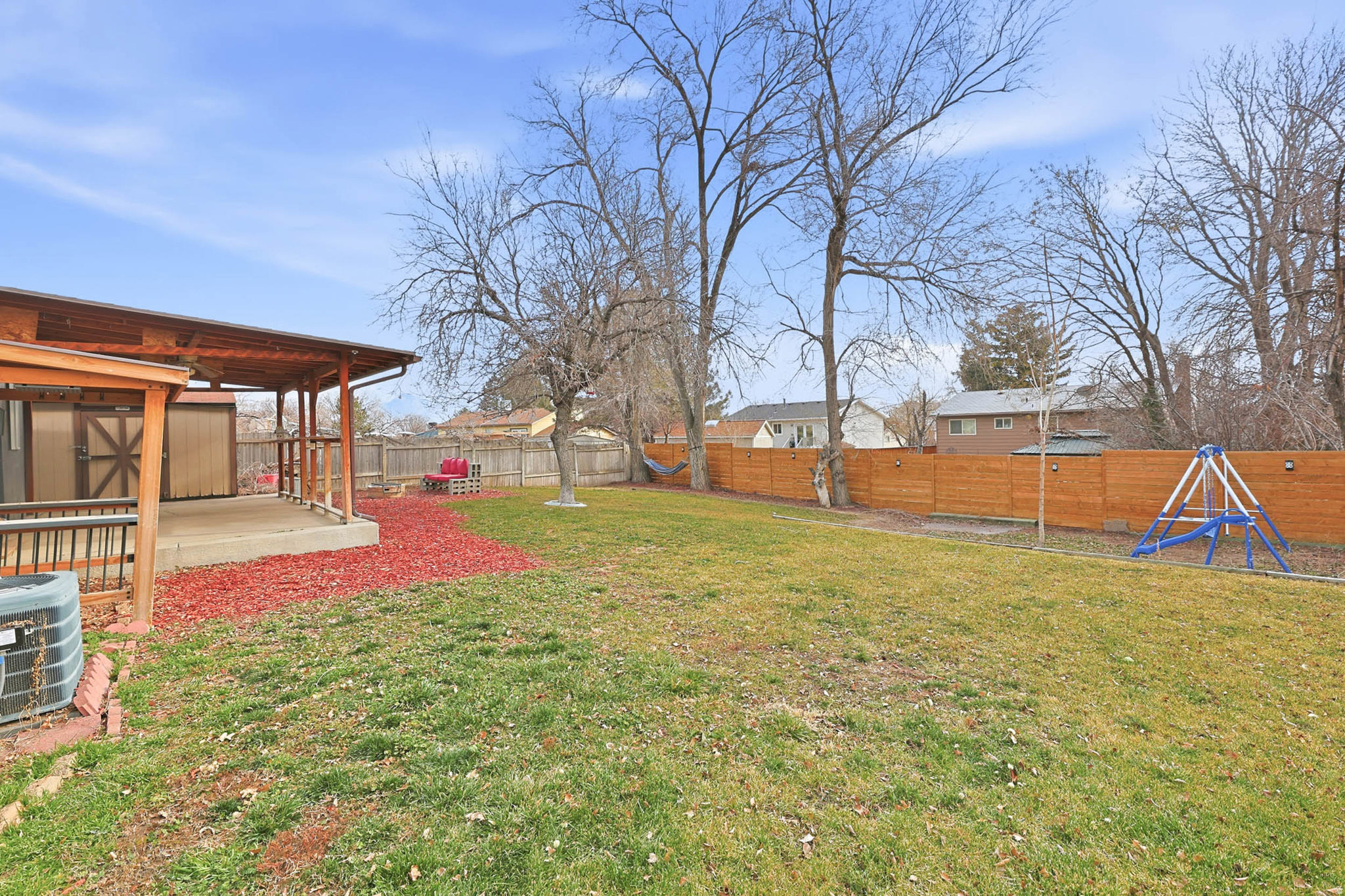 MISTY HILLS - Residential