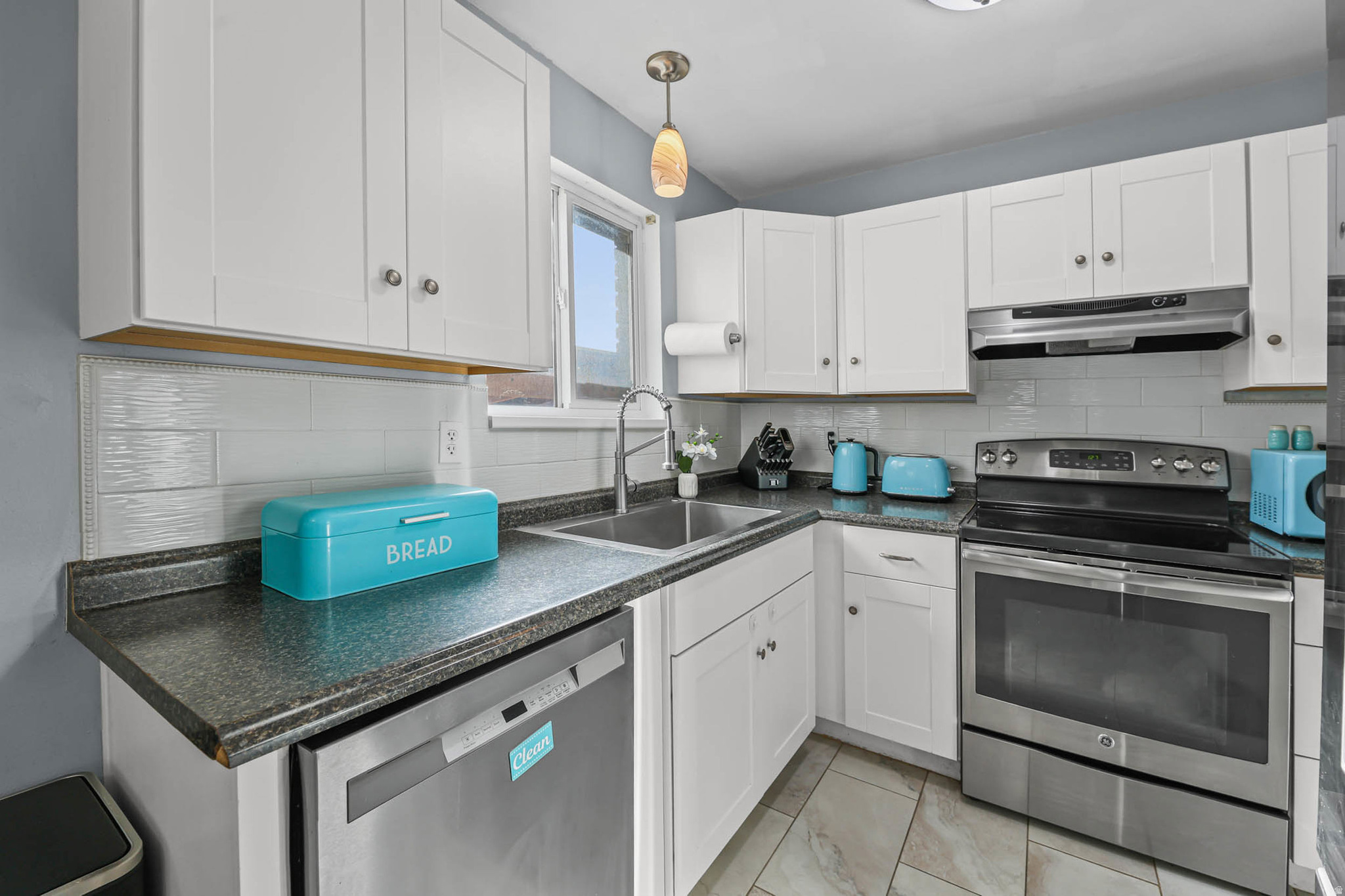 MISTY HILLS - Residential