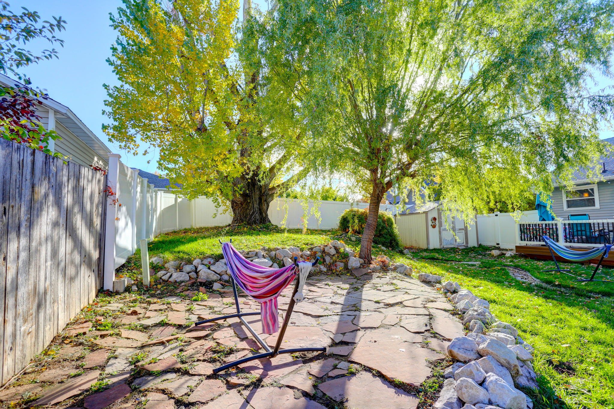 HIDDEN HOLLOW - Residential