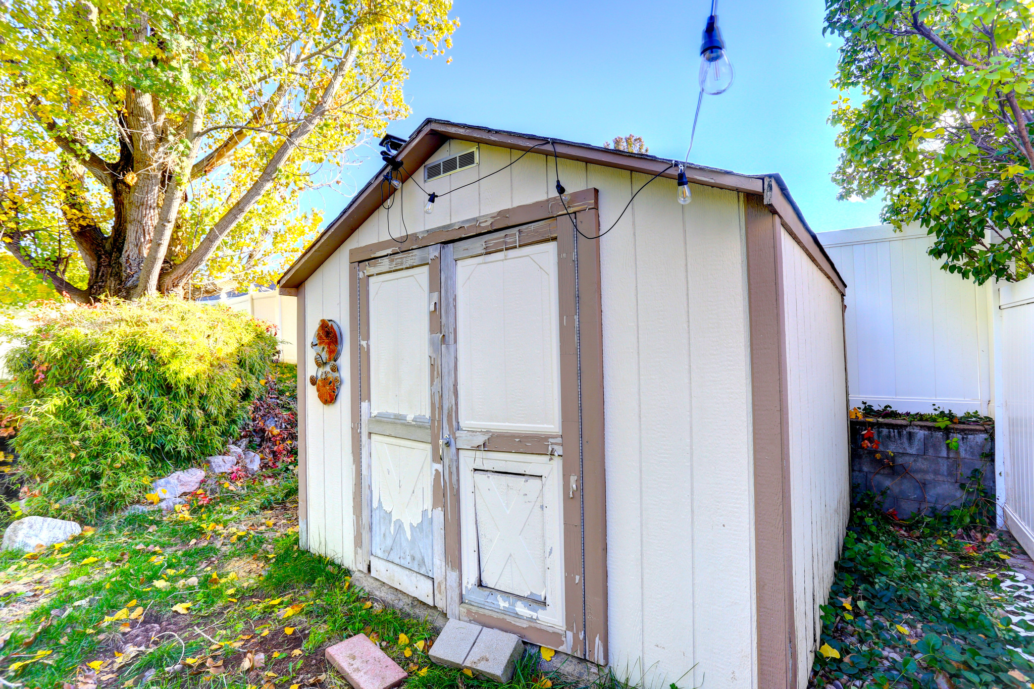 HIDDEN HOLLOW - Residential