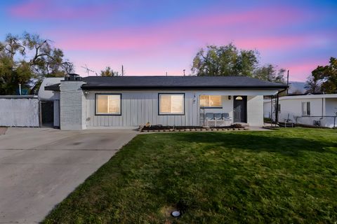 Photo of 10165 S ZINNIA WAY, Sandy, UT 84094 (MLS # 2120916)