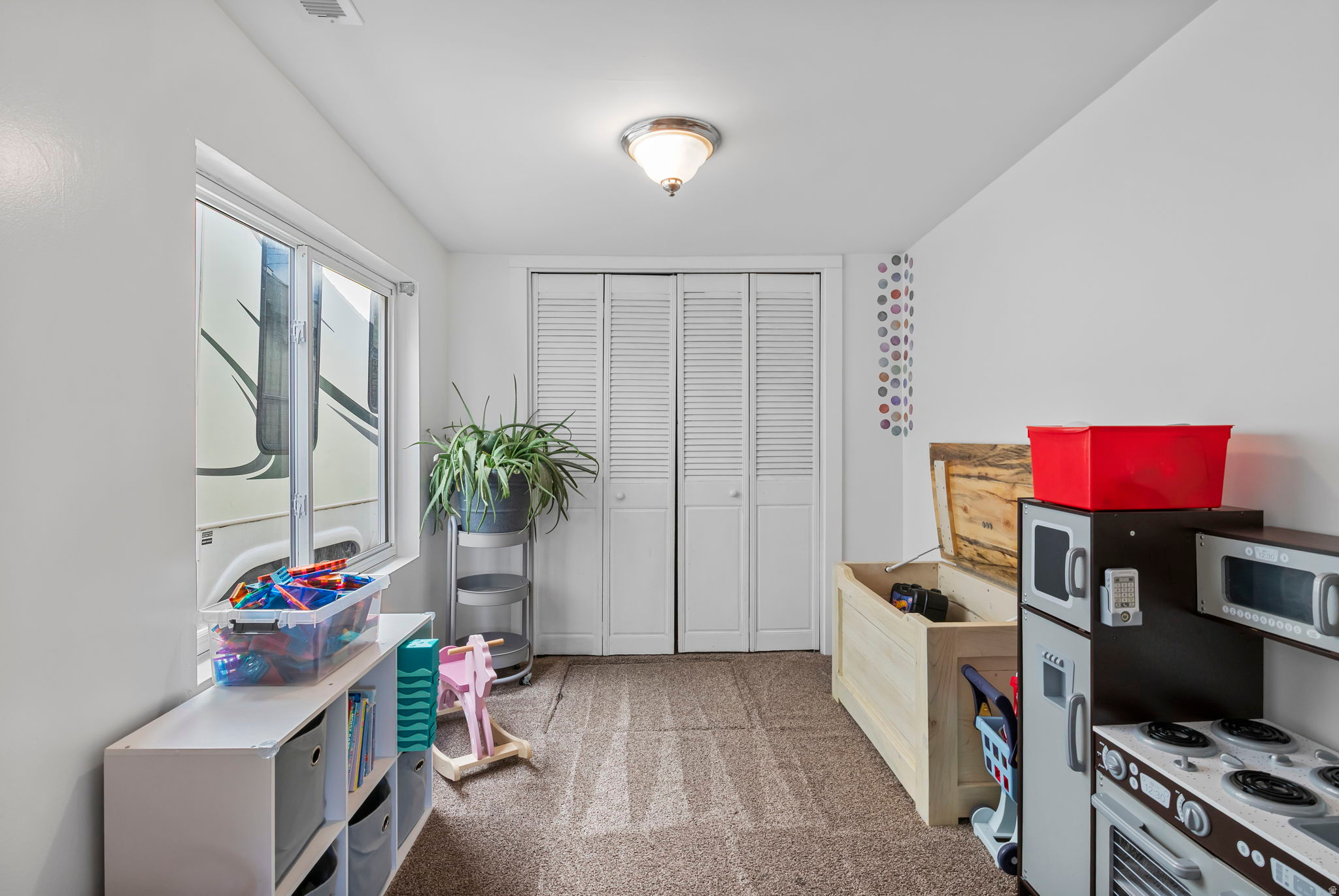 WHITE CITY - Residential