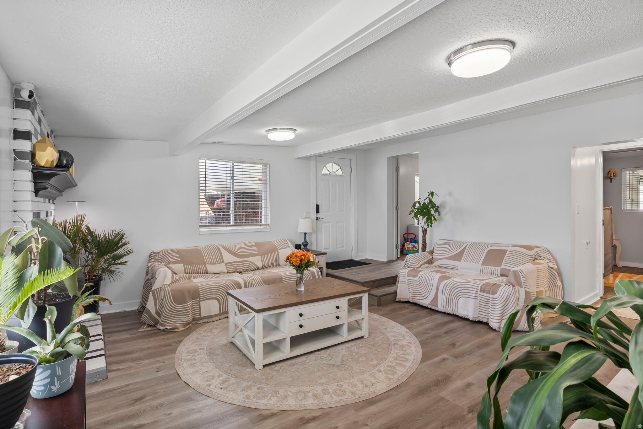 WHITE CITY - Residential