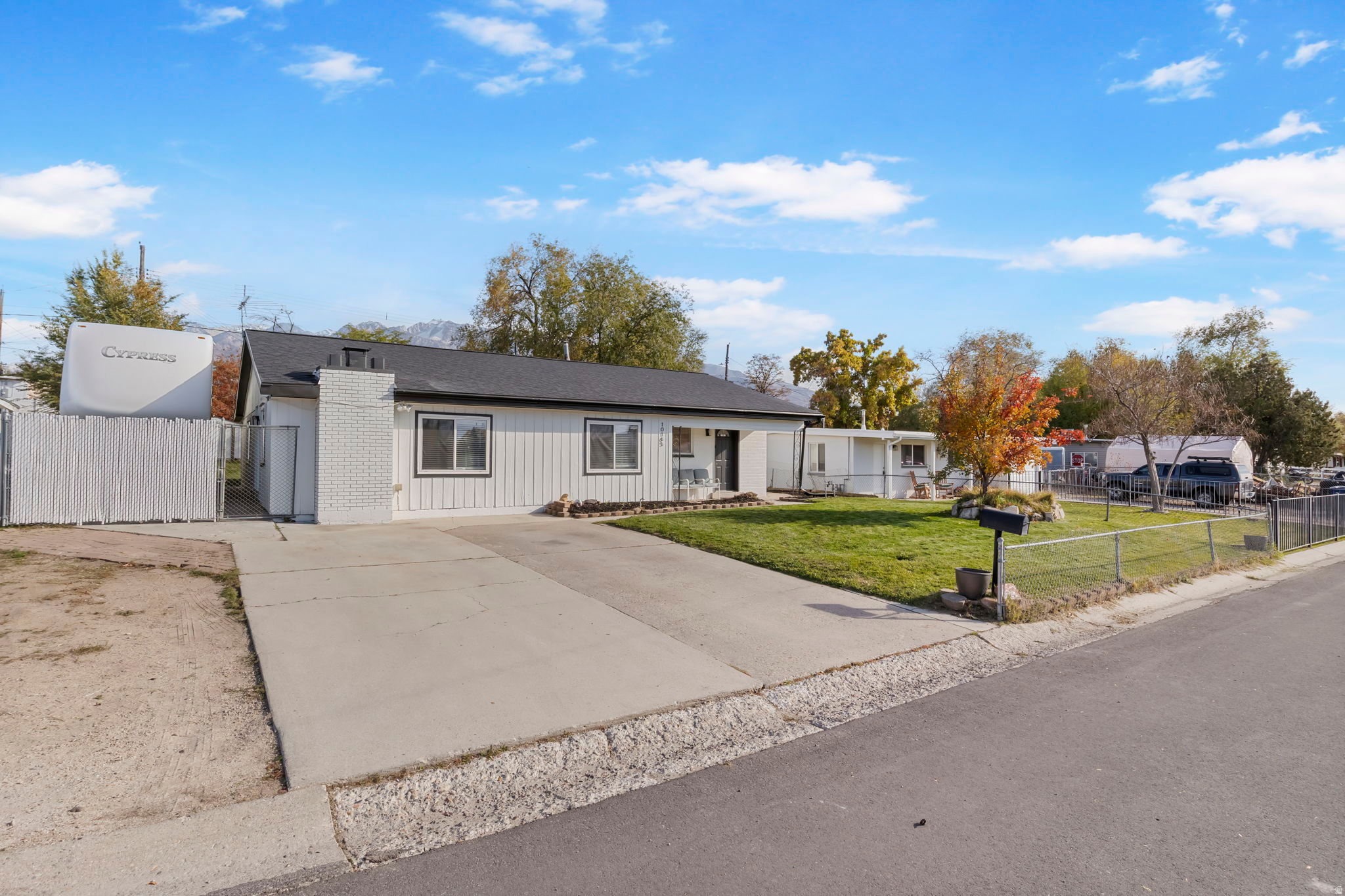 WHITE CITY - Residential