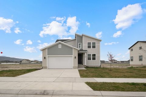 Homes For Sale - 230 E Clear Granite Way #110<br/> Eagle Mountain, UT 84005