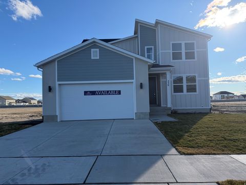 Photo of 230 E CLEAR GRANITE WAY #110, Eagle Mountain, UT 84005 (MLS # 2129164)