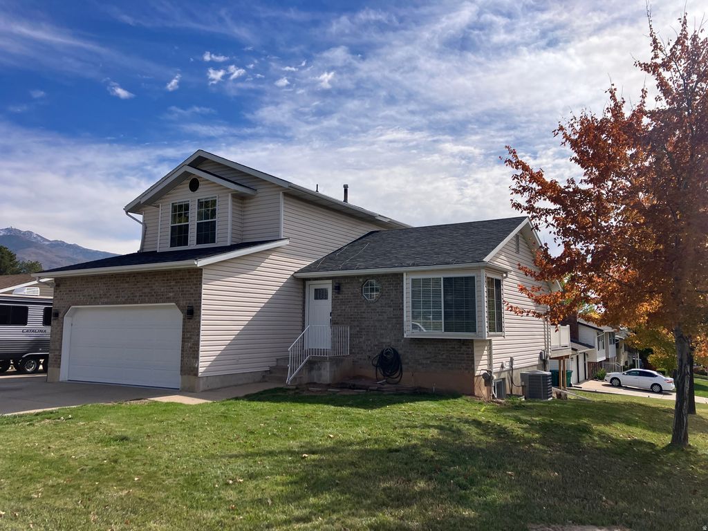 Photo of 1110 E 1100 N, Layton, UT 84040 (MLS # 2157454)