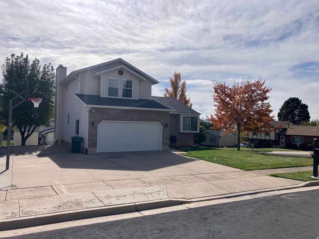 Photo of 1110 E 1100 N, Layton, UT 84040 (MLS # 2157454)
