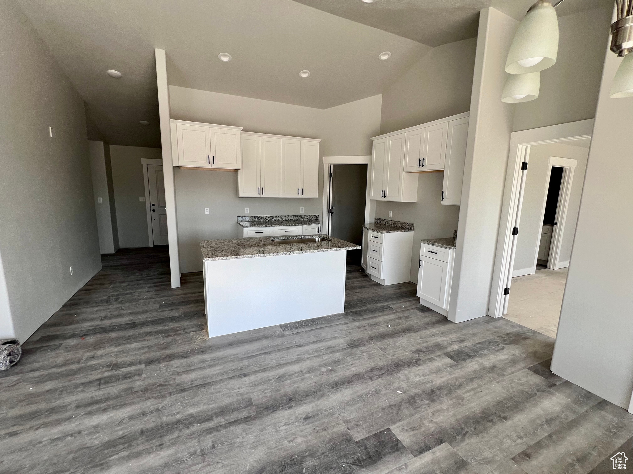 EAGLE POINT - Residential