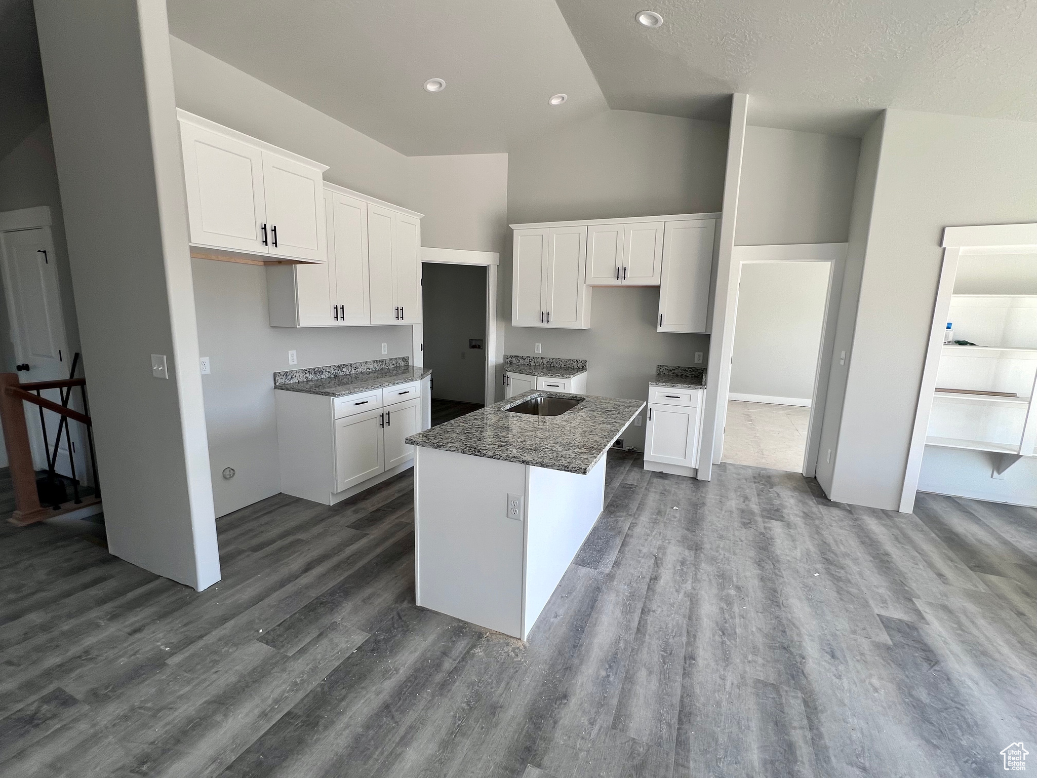 EAGLE POINT - Residential