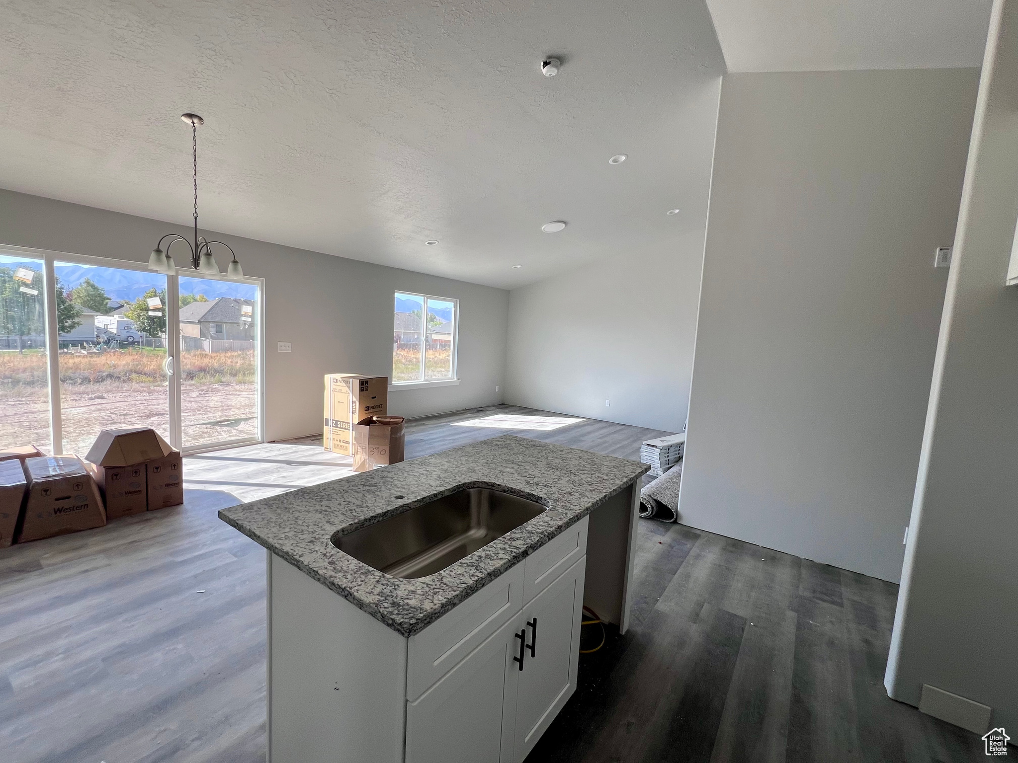 EAGLE POINT - Residential