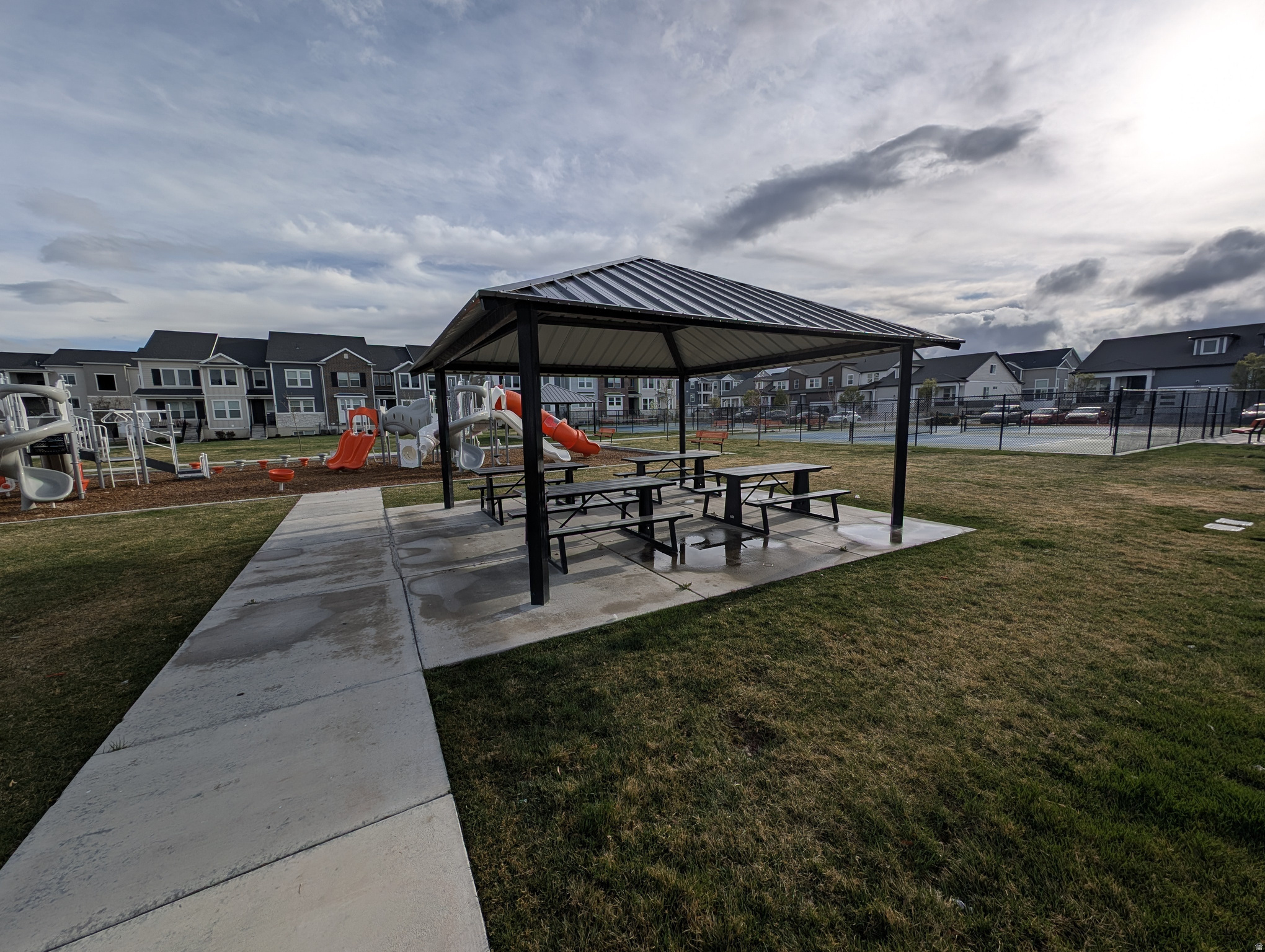 THE EXCHANGE - Residential