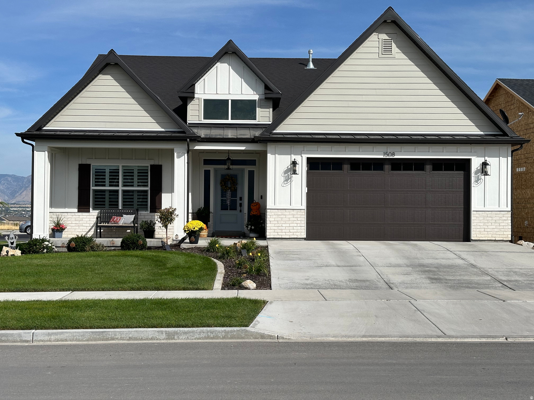 STARHAVEN VILLAS - Residential