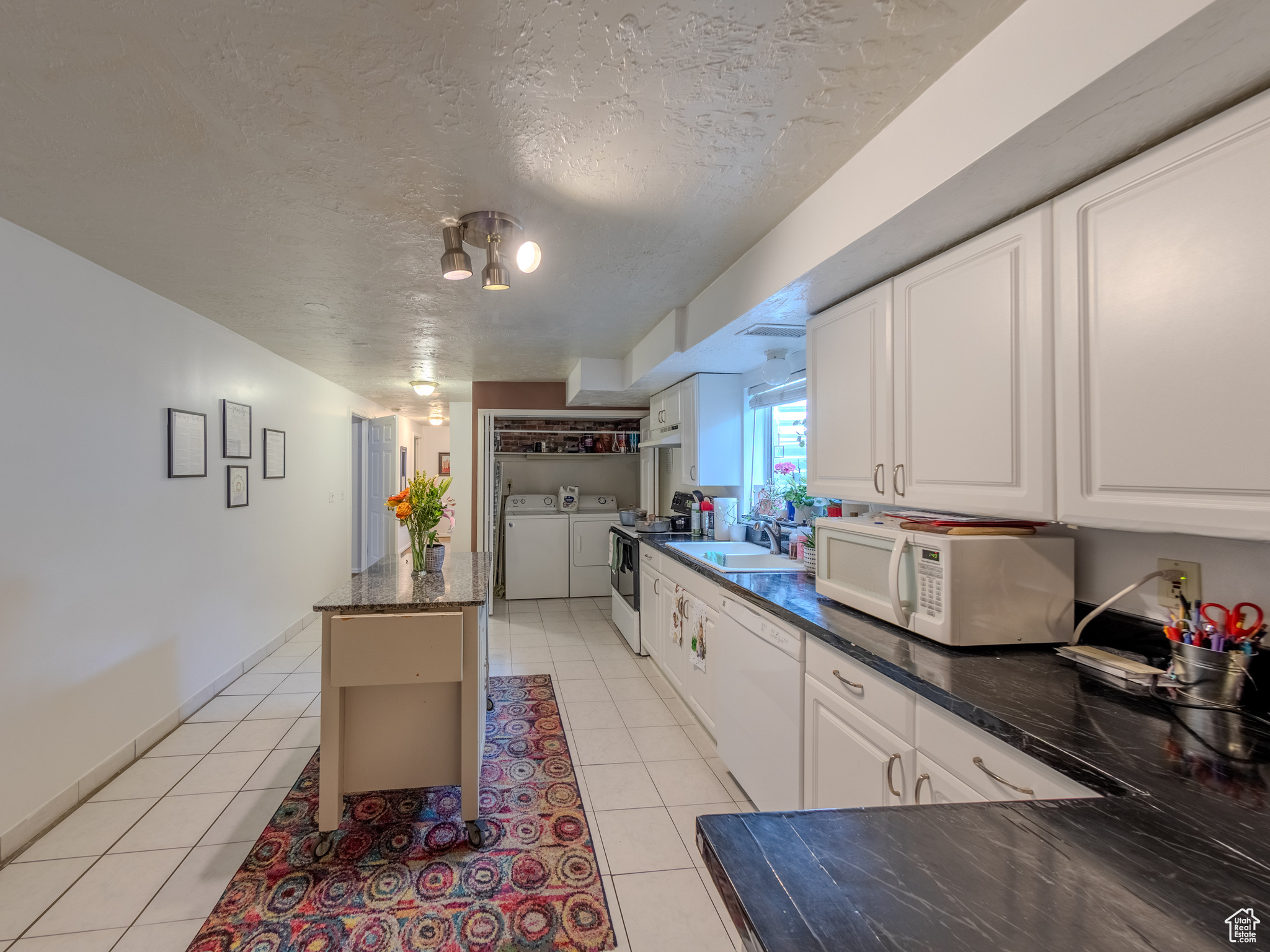 1612 E Hidden Valley Rd, Sandy, Utah image 34