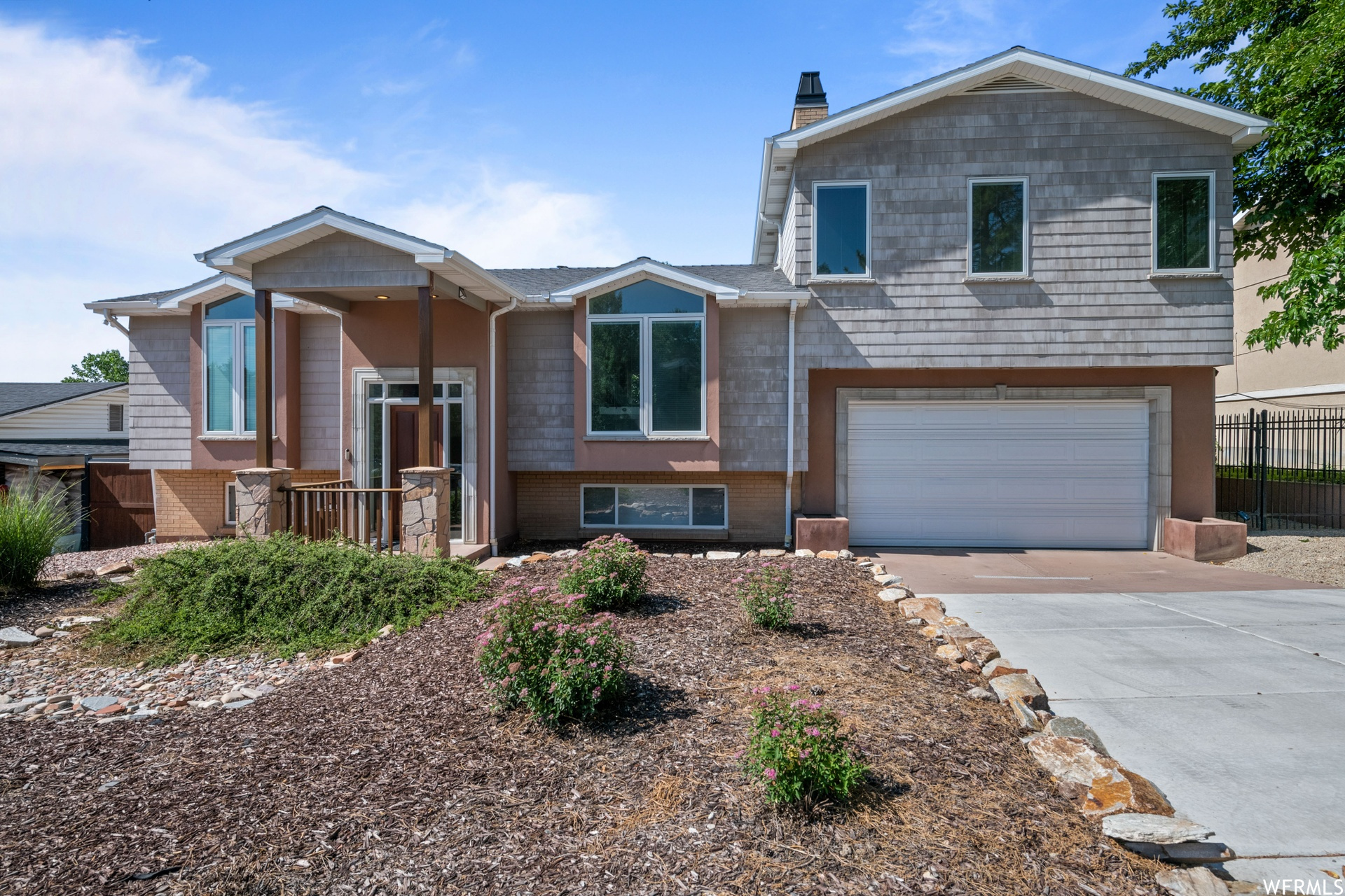 Home For Sale 3025 E Banbury Rd S, Cottonwood Heights UT 84121 Homie