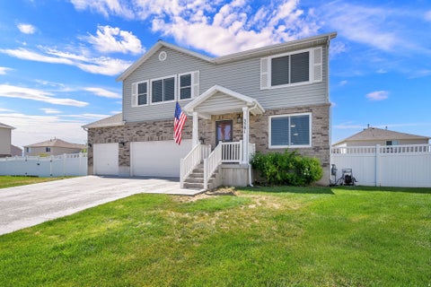 Tiny photo for 3581 W 2500 S, Syracuse, UT 84075 (MLS # 2173468)
