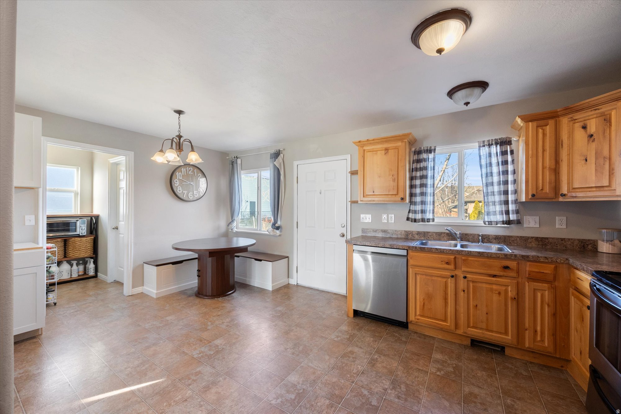 LINTON MEADOW - Residential Income