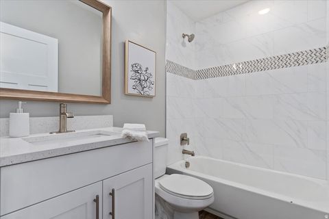 Tiny photo for 404 W 2700 S, Bountiful, UT 84010 (MLS # 2139451)