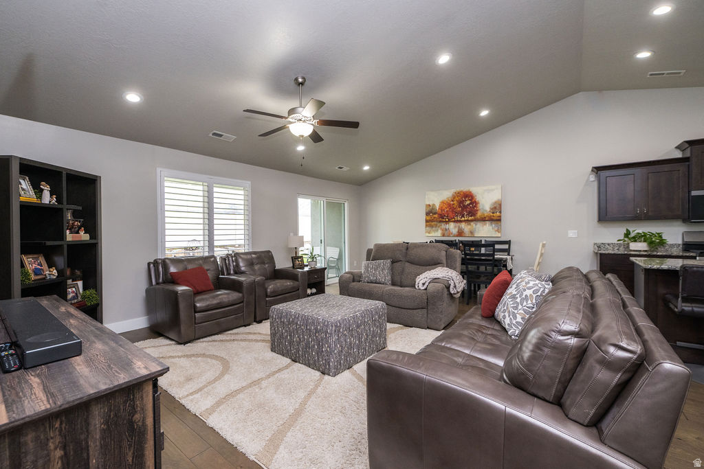 VILLAS AT KAYS CREEK - Residential