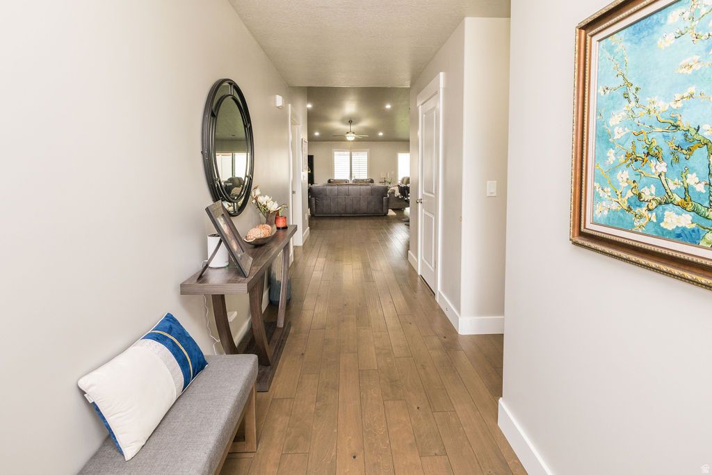 Photo of 1281 S GRACE WAY, Layton, UT 84041 (MLS # 2126331)