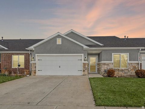 Tiny photo for 1281 S GRACE WAY, Layton, UT 84041 (MLS # 2126331)