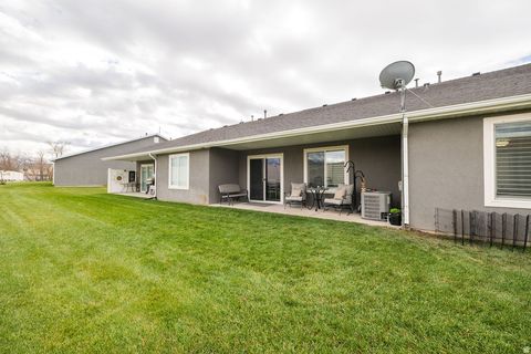 Tiny photo for 1281 S GRACE WAY, Layton, UT 84041 (MLS # 2126331)
