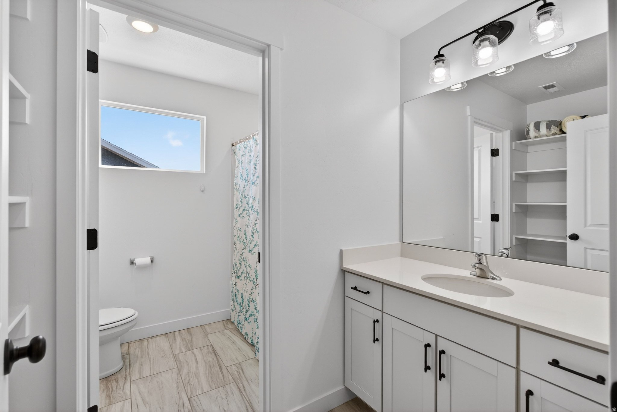 GATEWAY TO LITTLE VALLEY - Residential