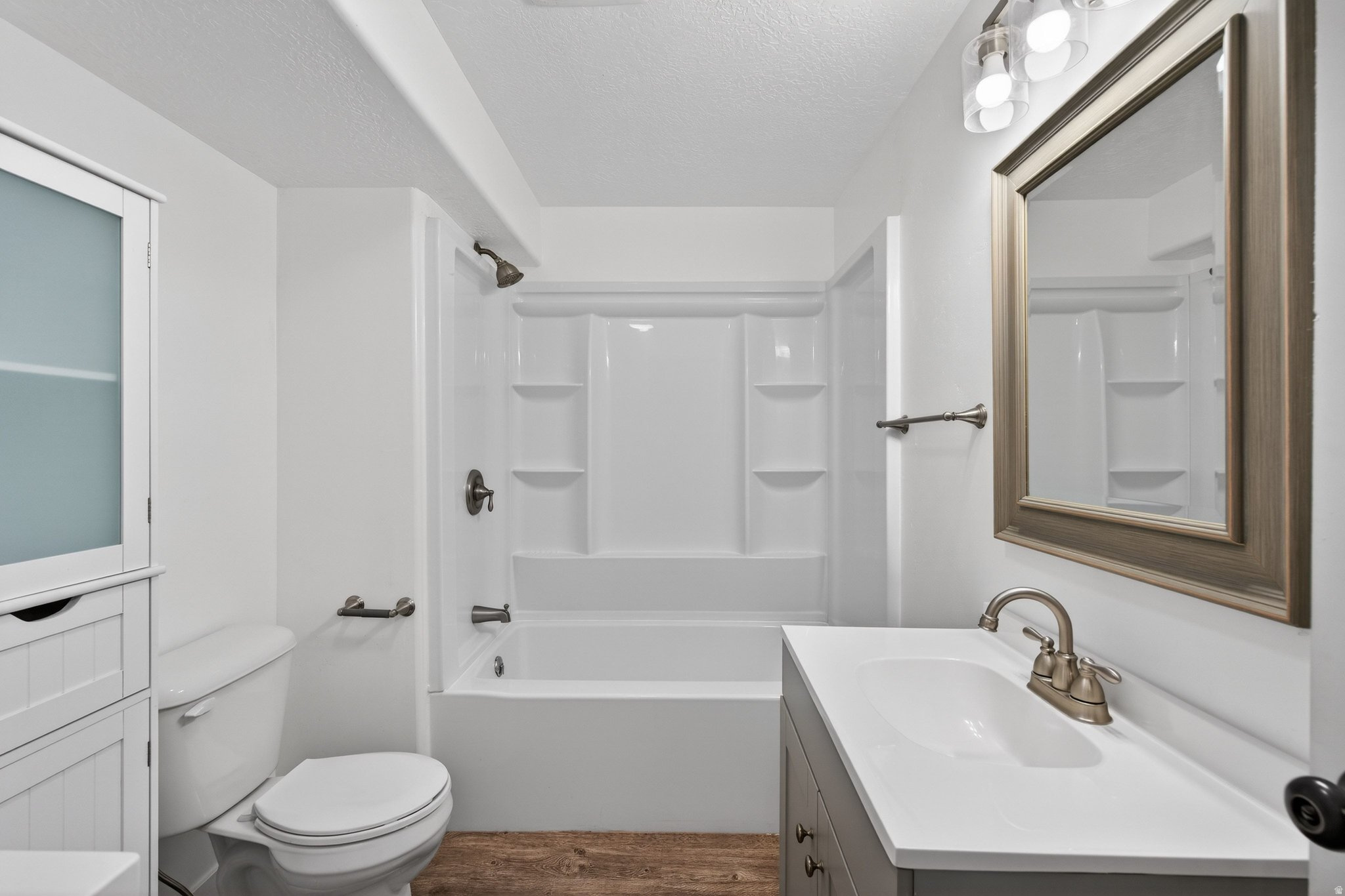 GATEWAY TO LITTLE VALLEY - Residential