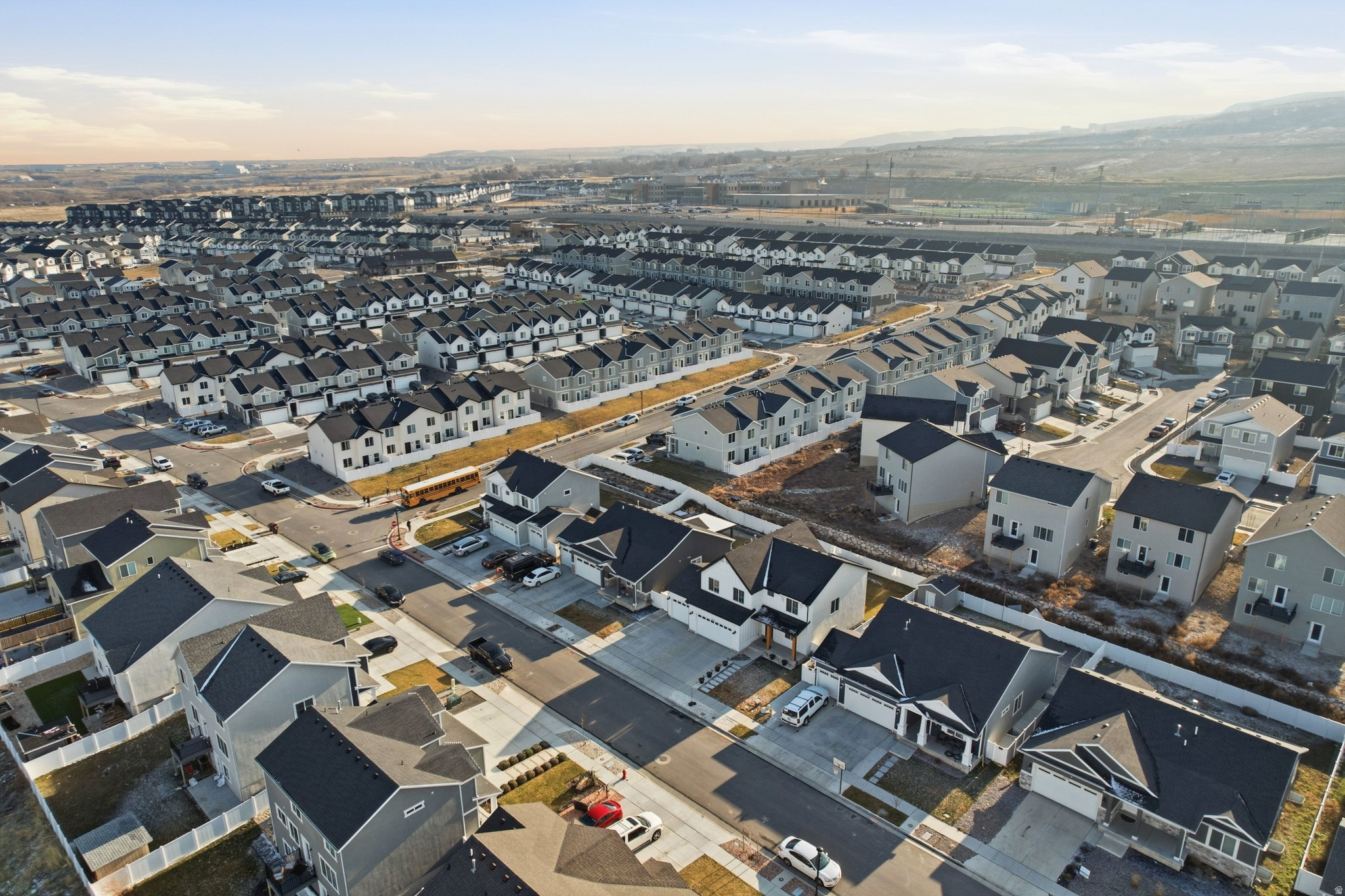 GATEWAY TO LITTLE VALLEY - Residential