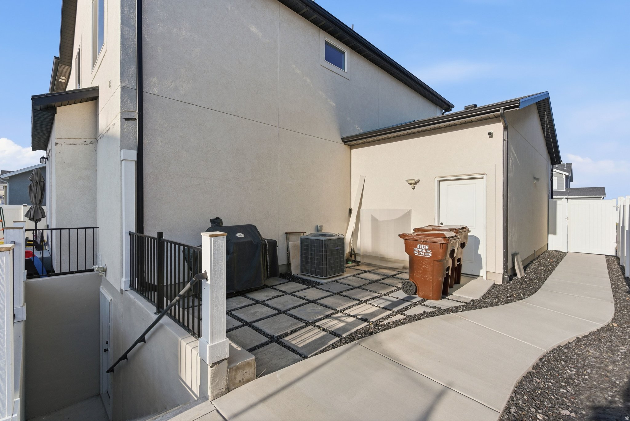 GATEWAY TO LITTLE VALLEY - Residential