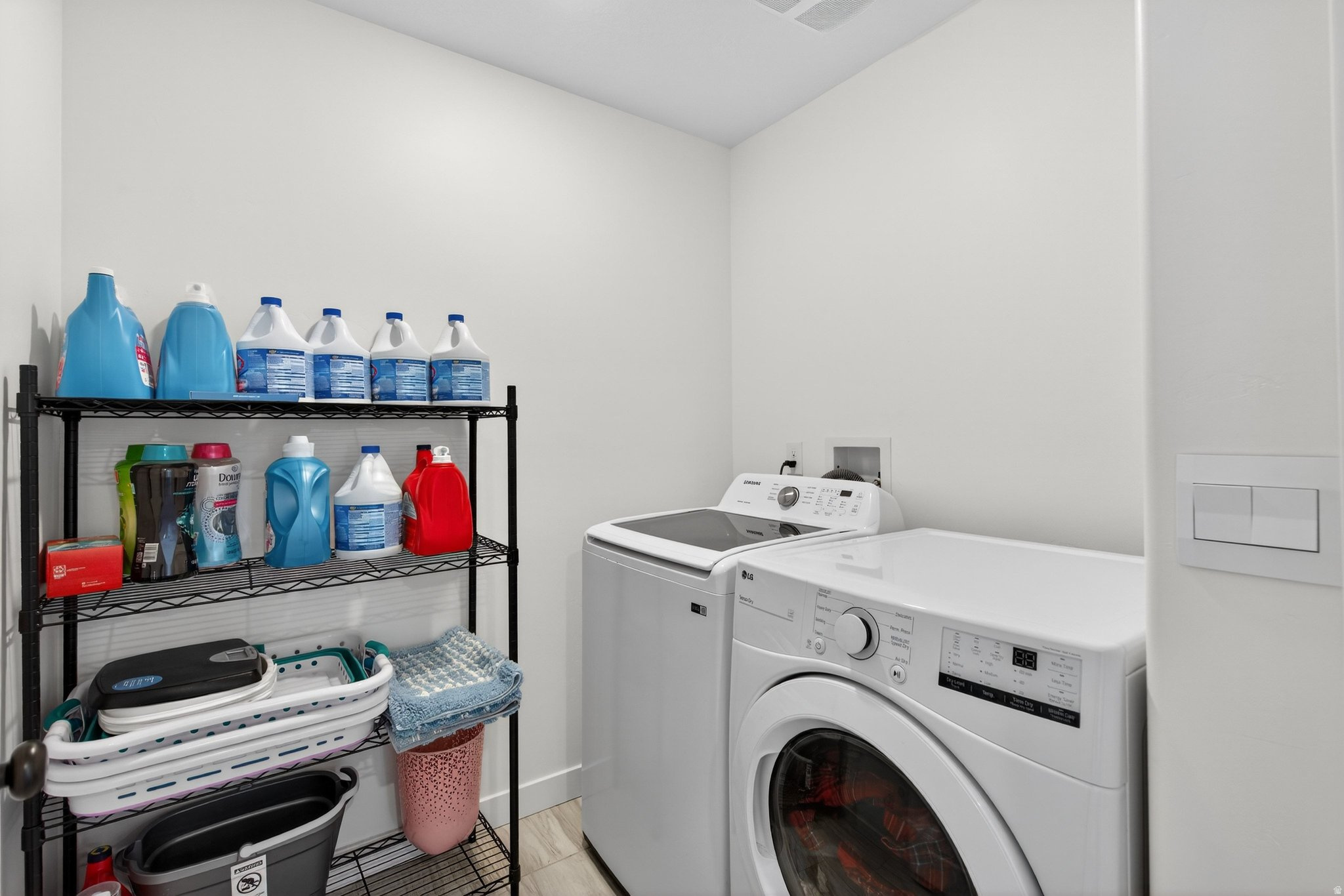 GATEWAY TO LITTLE VALLEY - Residential