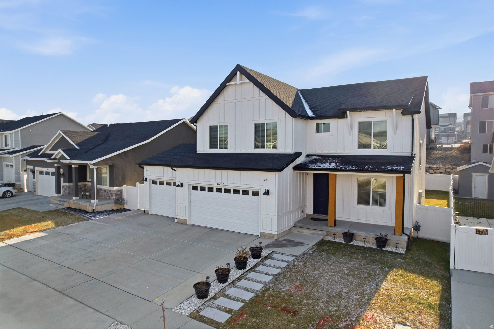 GATEWAY TO LITTLE VALLEY - Residential