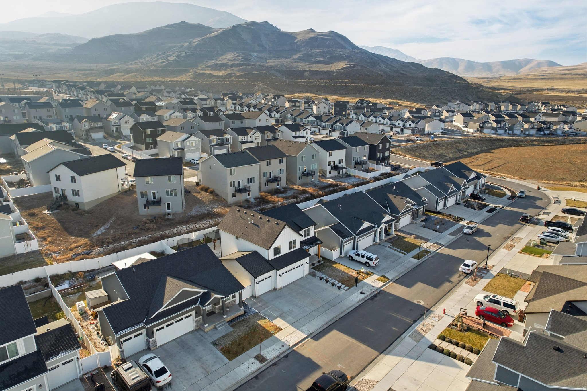 GATEWAY TO LITTLE VALLEY - Residential