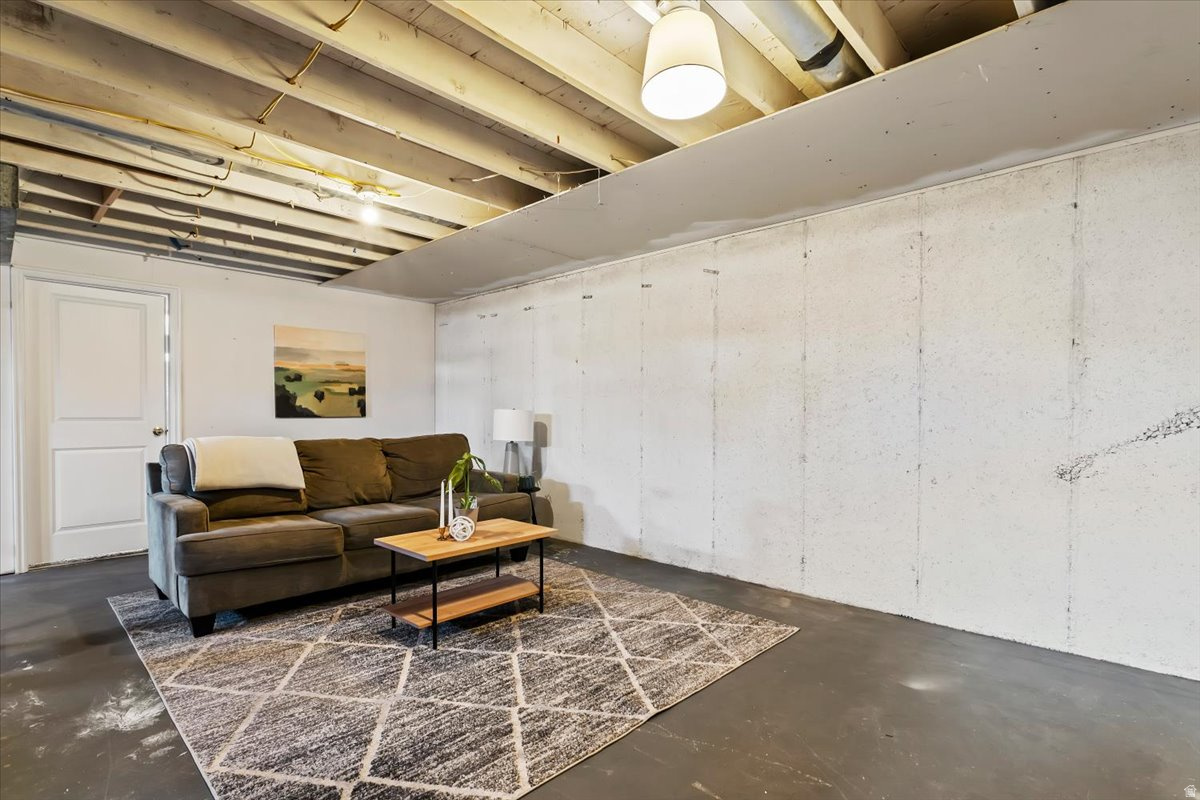 CAMELOT SUB - Residential