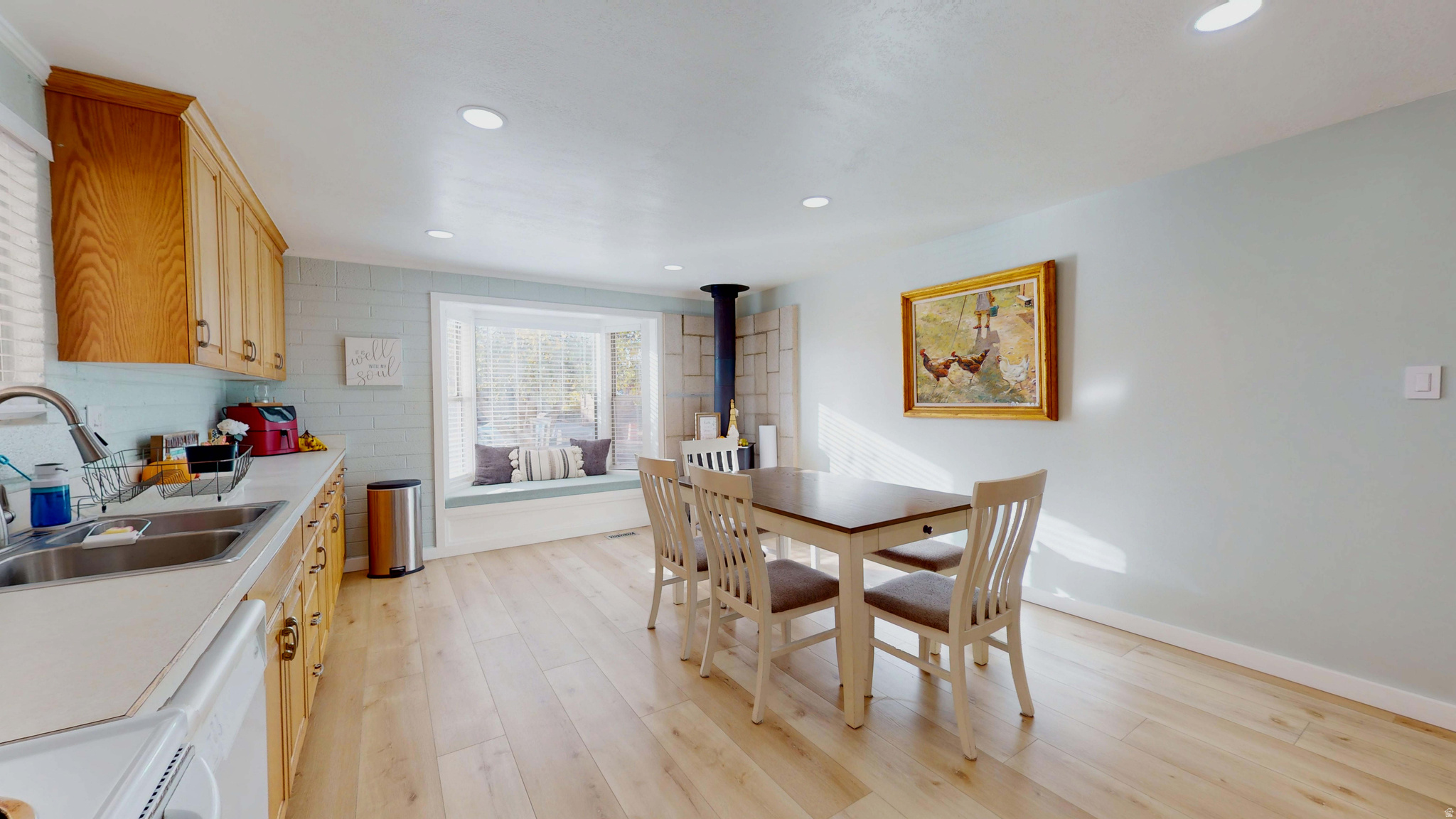 MAX N LUNT SUBDIVISION - Residential Income