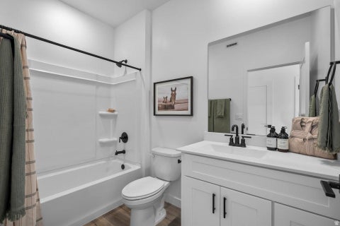 Tiny photo for 1723 S VIEWCREST Dr, Washington, UT 84780 (MLS # 2182085)