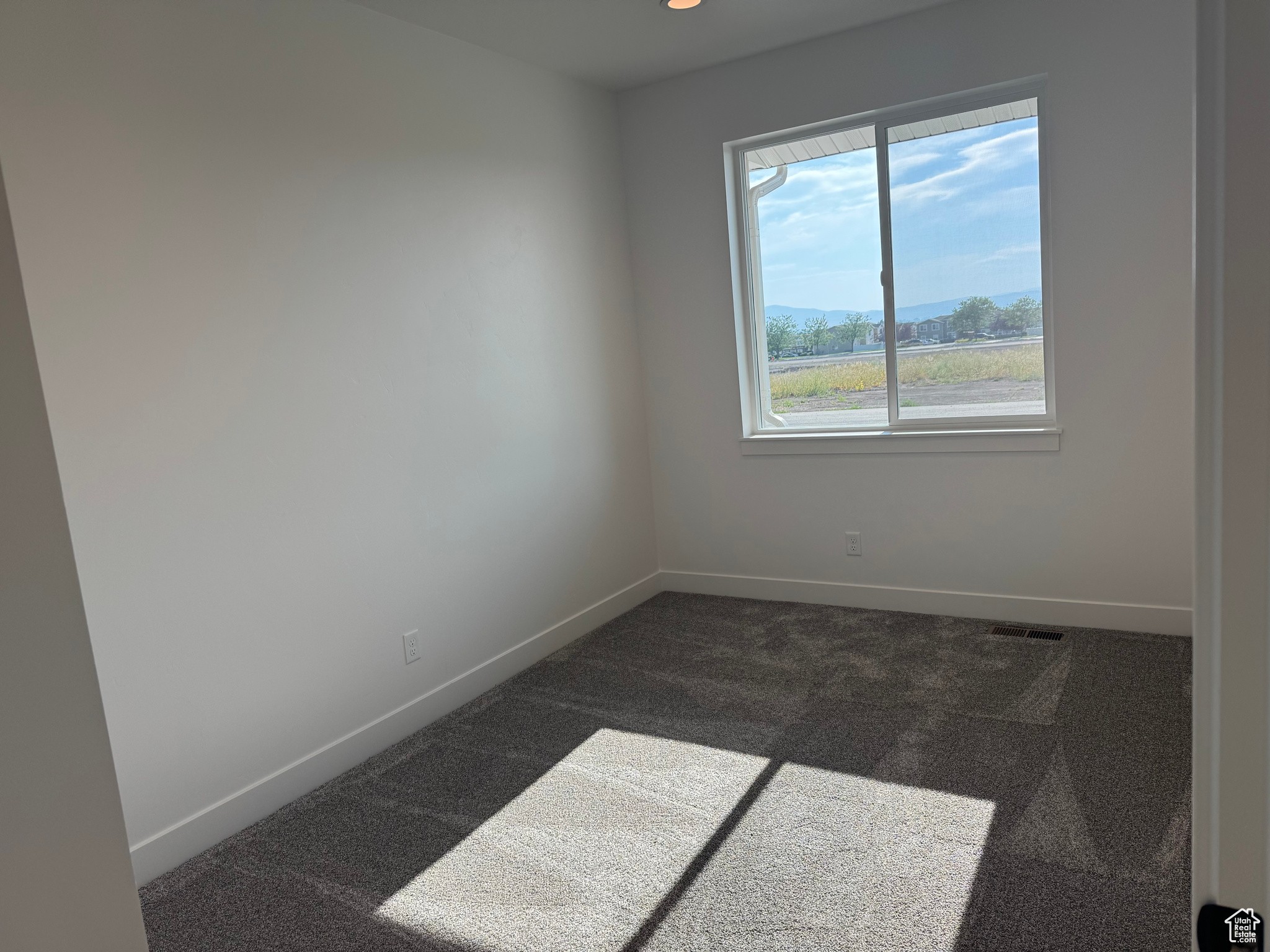 THE MEADOWS - Residential Lease